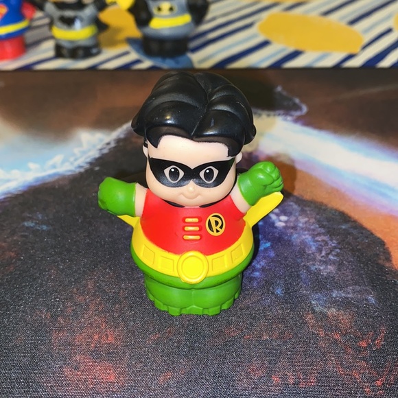 Sold - other platform Fisher Price - Little People - DC Themed - Picture 3 of 8